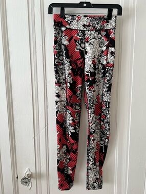 POP Fit Floral & Dot High-Rise Leggings in Black, White & Red